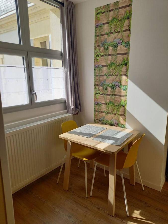 La Grelauderie 1 Apartment Saintes Bagian luar foto