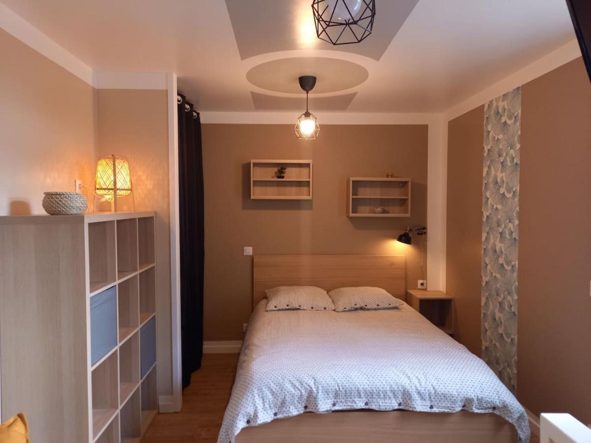 La Grelauderie 1 Apartment Saintes Bagian luar foto