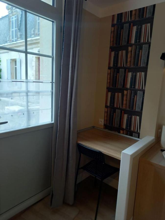 La Grelauderie 1 Apartment Saintes Bagian luar foto