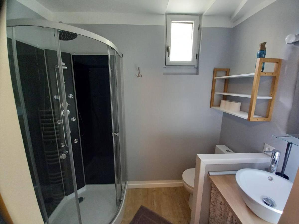 La Grelauderie 1 Apartment Saintes Bagian luar foto